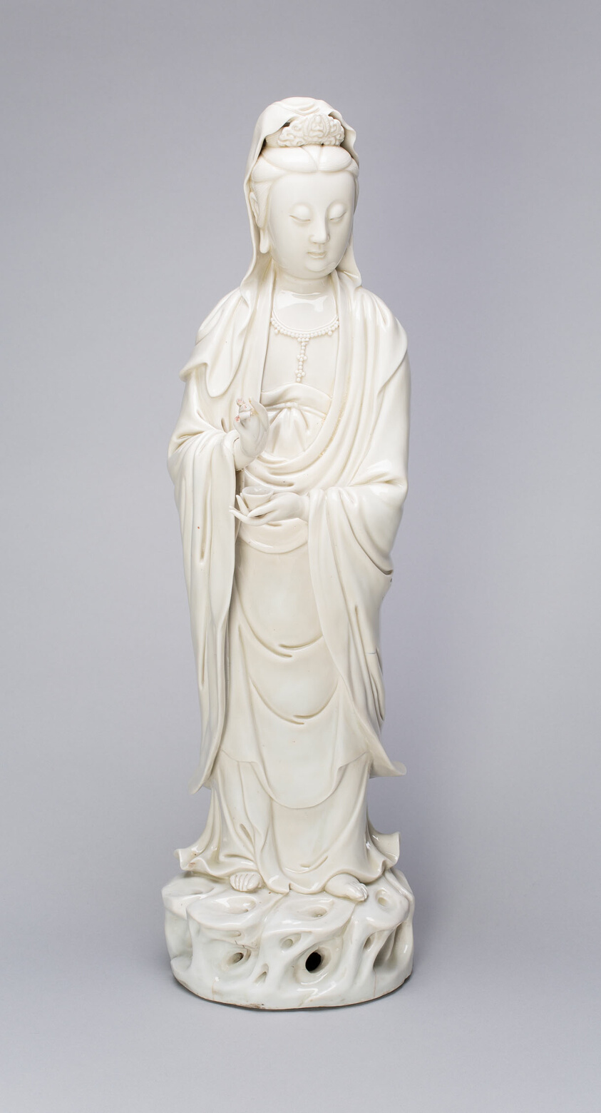 Standing Guanyin — Standing Guanyin, Art Institute of Chicago, 1926.1578, Blanc de Chine