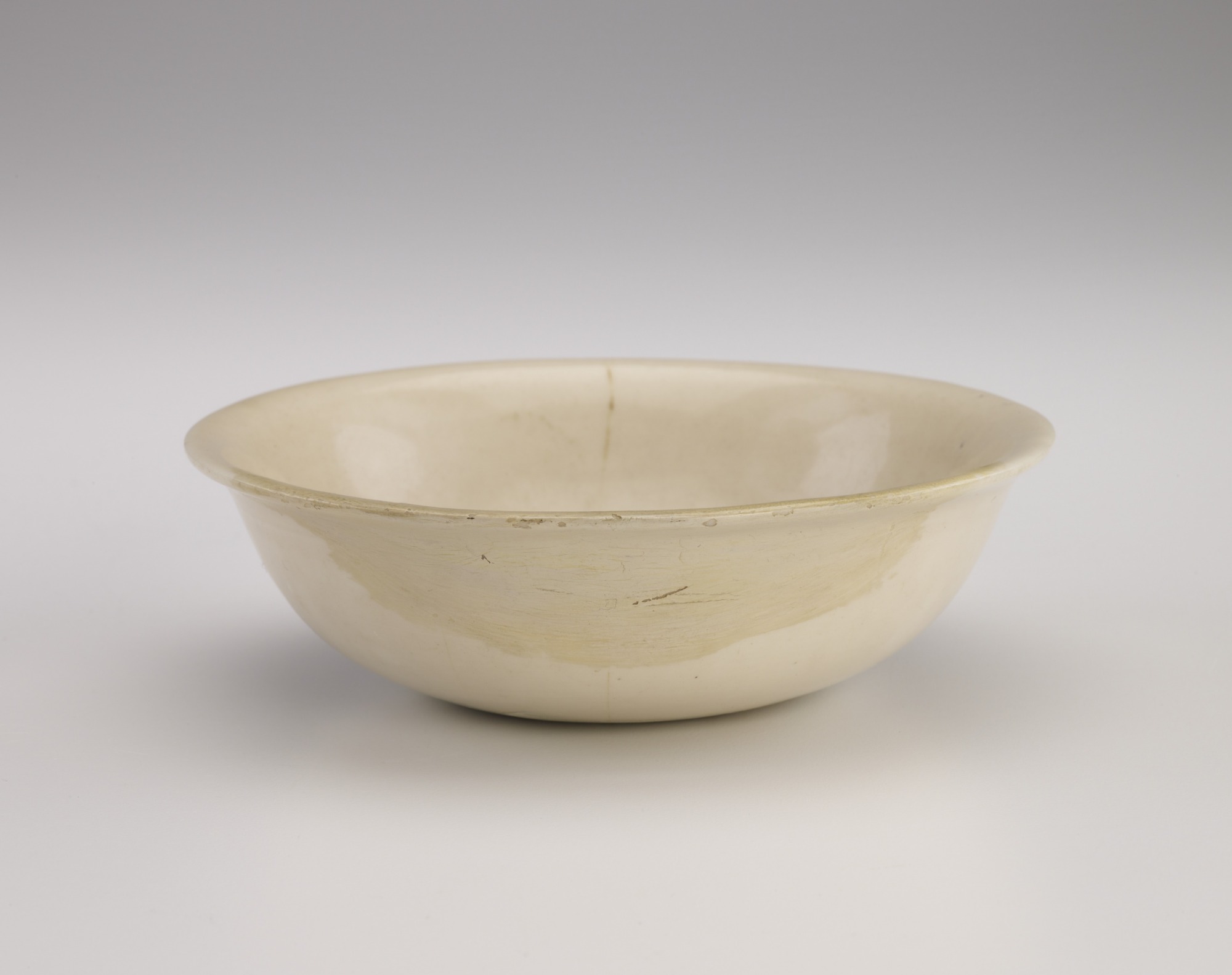 Dehua ware bowl with inscription — Bowl with inscription, Freer Gallery of Art, Smithsonian Institution, F1898.49, Blanc de Chine