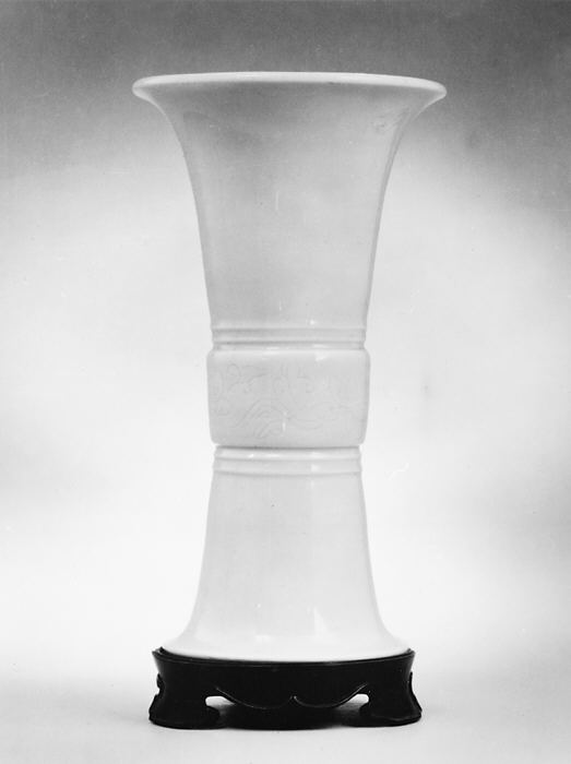 Gu-Shaped Vase with Floral Patterns — Front view, The Metropolitan Museum of Art, 1974.356.90, Blanc de Chine