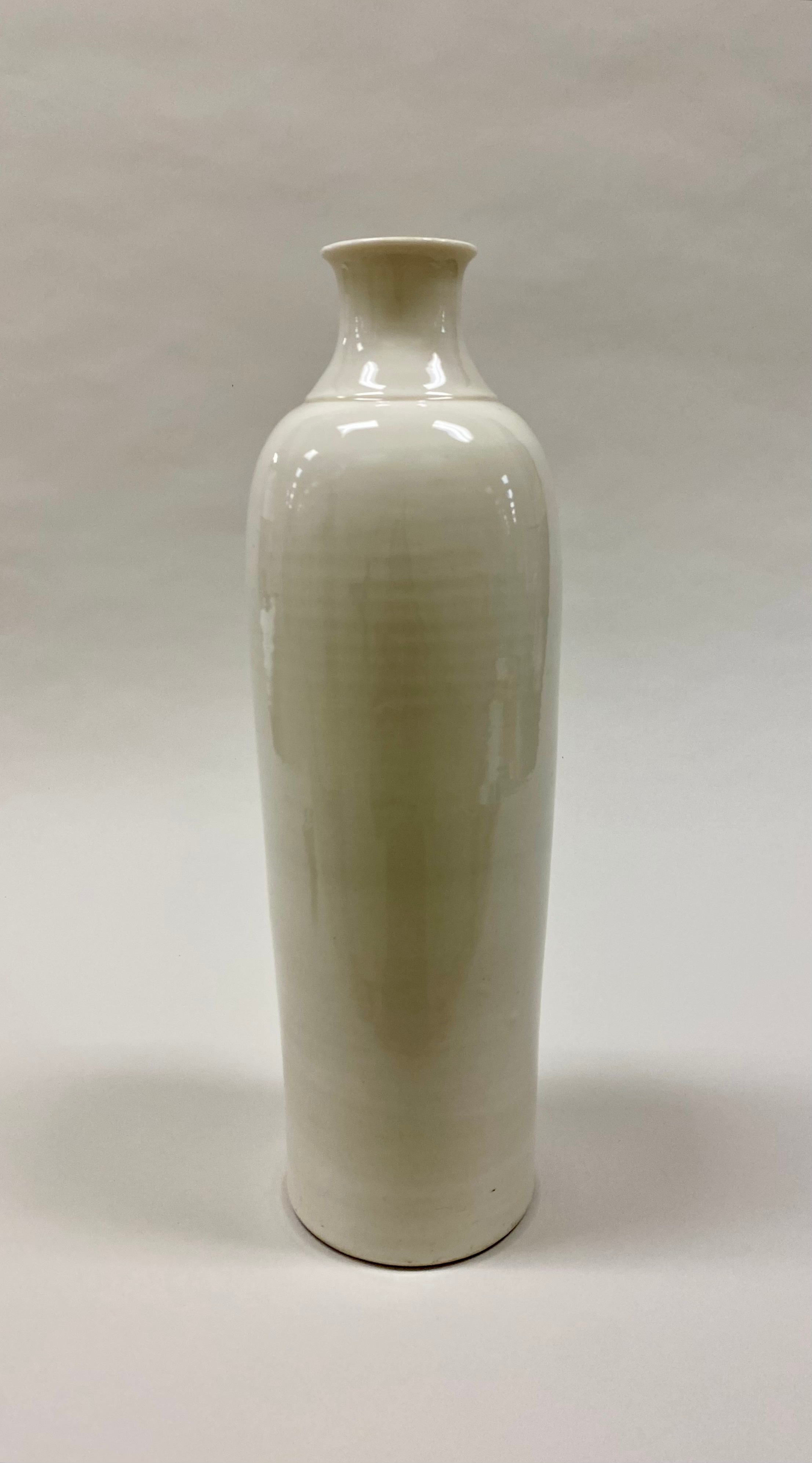 Vase — Front view, The Metropolitan Museum of Art, 29.100.249, Blanc de Chine