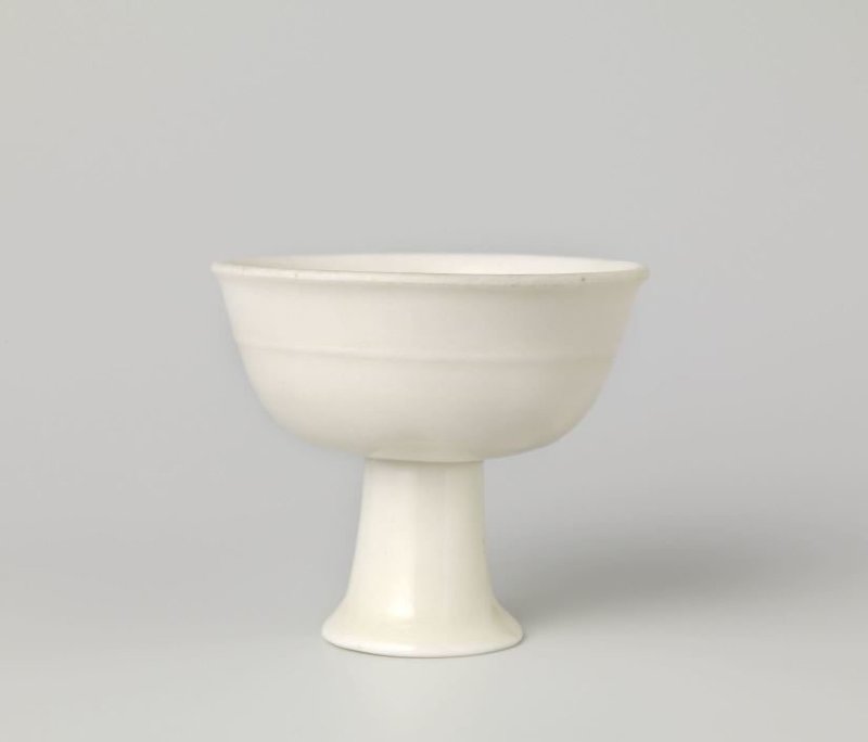 Stem cup on high, splayed foot — Stem cup, Rijksmuseum, AK-MAK-561, Blanc de Chine